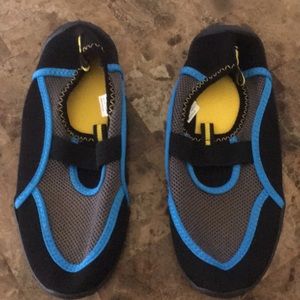 Water shoes